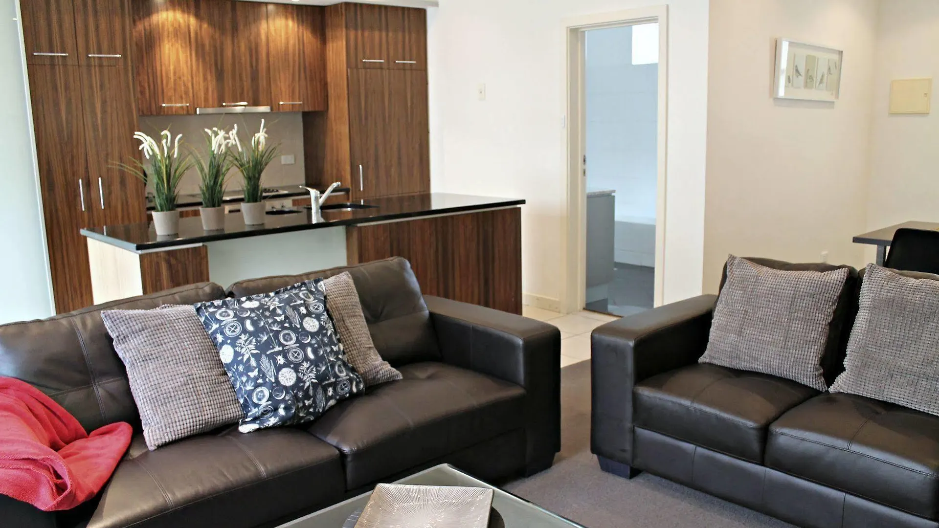 Adelaide Dress Circle Apartments 0*,